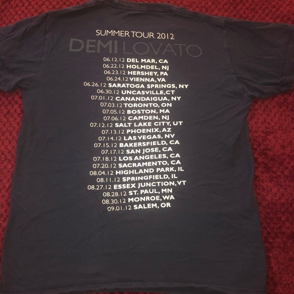 Demi Lovato Unbroken tour shirt - Picture 2 of 2